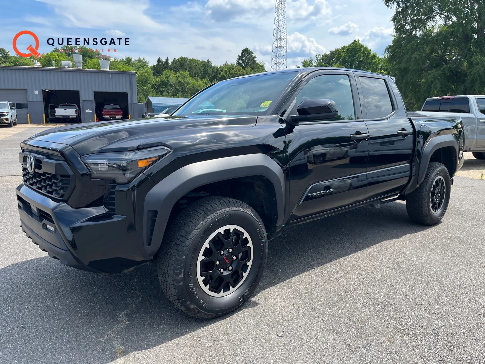 2025 Toyota Tacoma SR 4WD Double Cab Short Bed